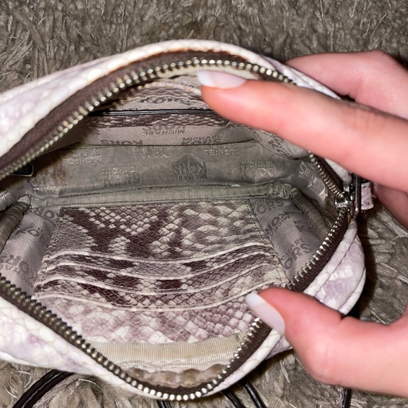 Michael Kors python snake crossbody small purse - Picture 6 of 10